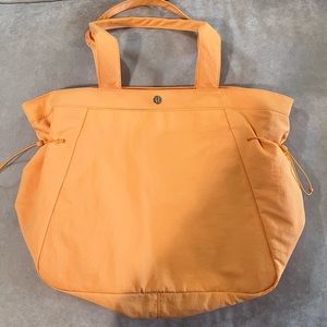 lululemon Side-cinch shopper bag 18L
